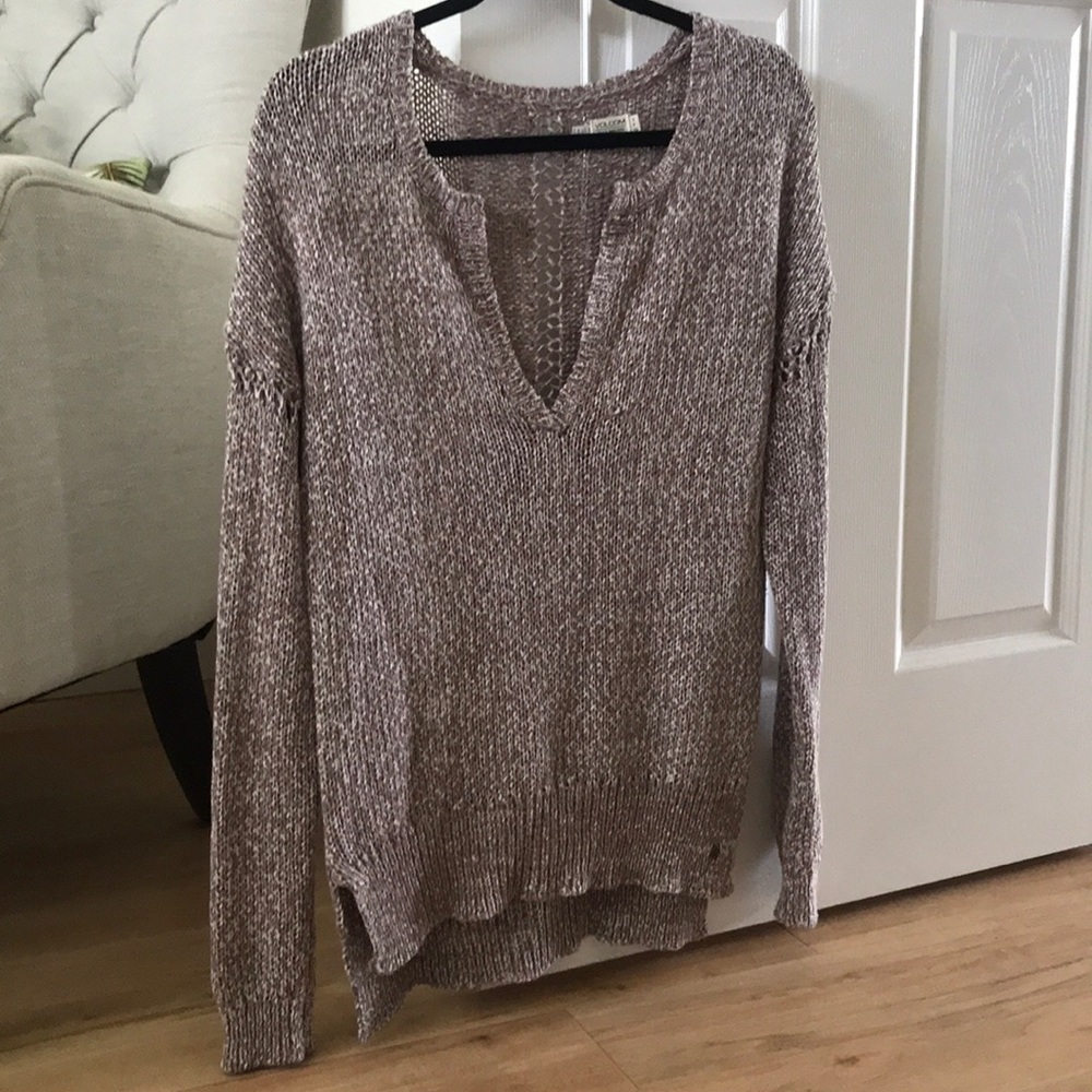 Volcom sweater
